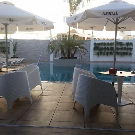 招待所 拉埃尔米塔旅馆 2*