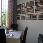 La Ermita Πανσιόν